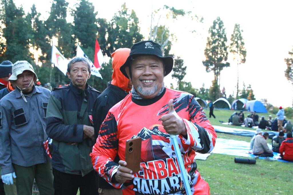 KEMBARA: KETIKA TUBUH MEMINTA BERHENTI, JIWA MEMILIH UNTUK TETAP BERJALAN.